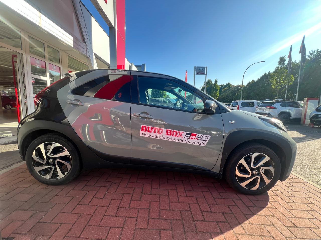Toyota Aygo X Teamplayer: Basis (Komfort P + LED & Parking)