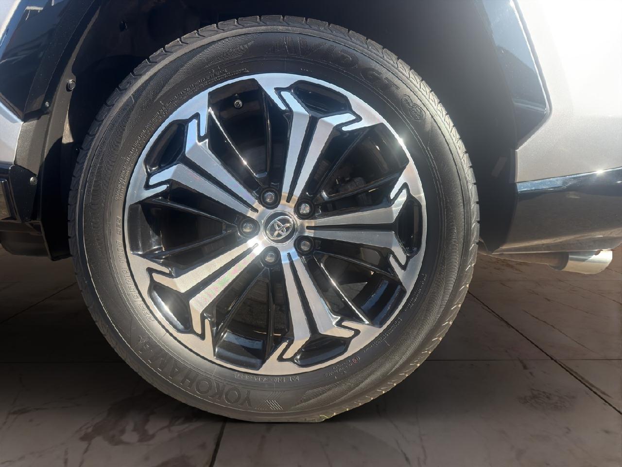 Toyota RAV4 Style- und Technik-Paket