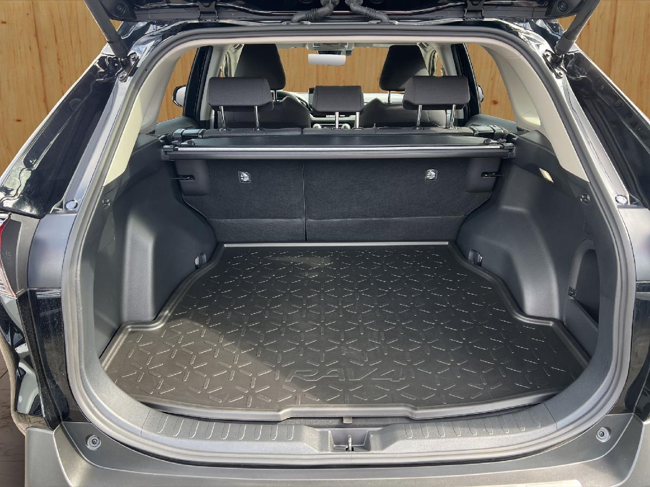 Toyota RAV4 Teamplayer + incl. Teck Pack