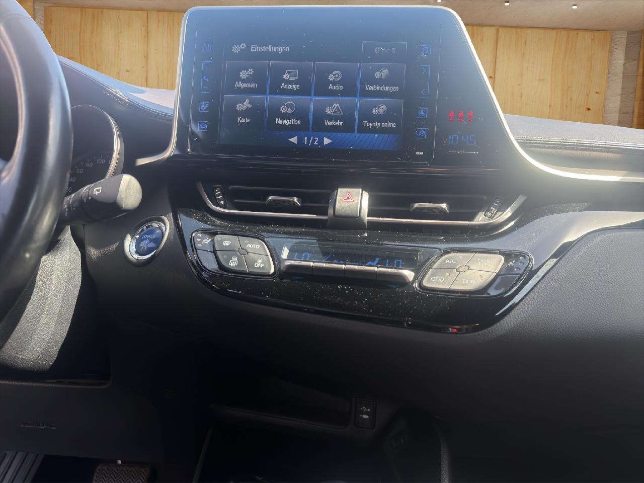 Toyota C-HR plus LED Paket [LED]