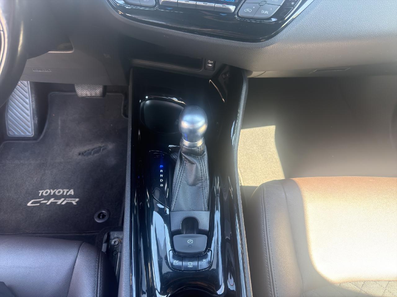 Toyota C-HR Basis