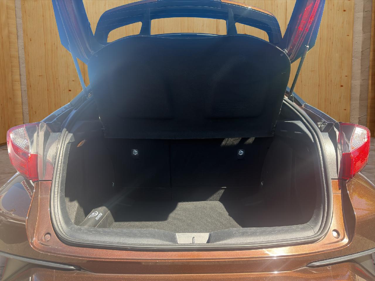 Toyota C-HR Basis