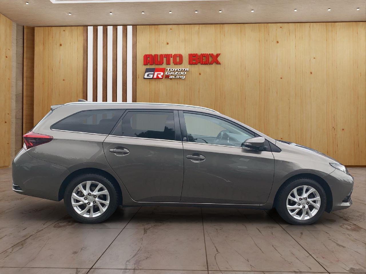 Toyota Auris Basis