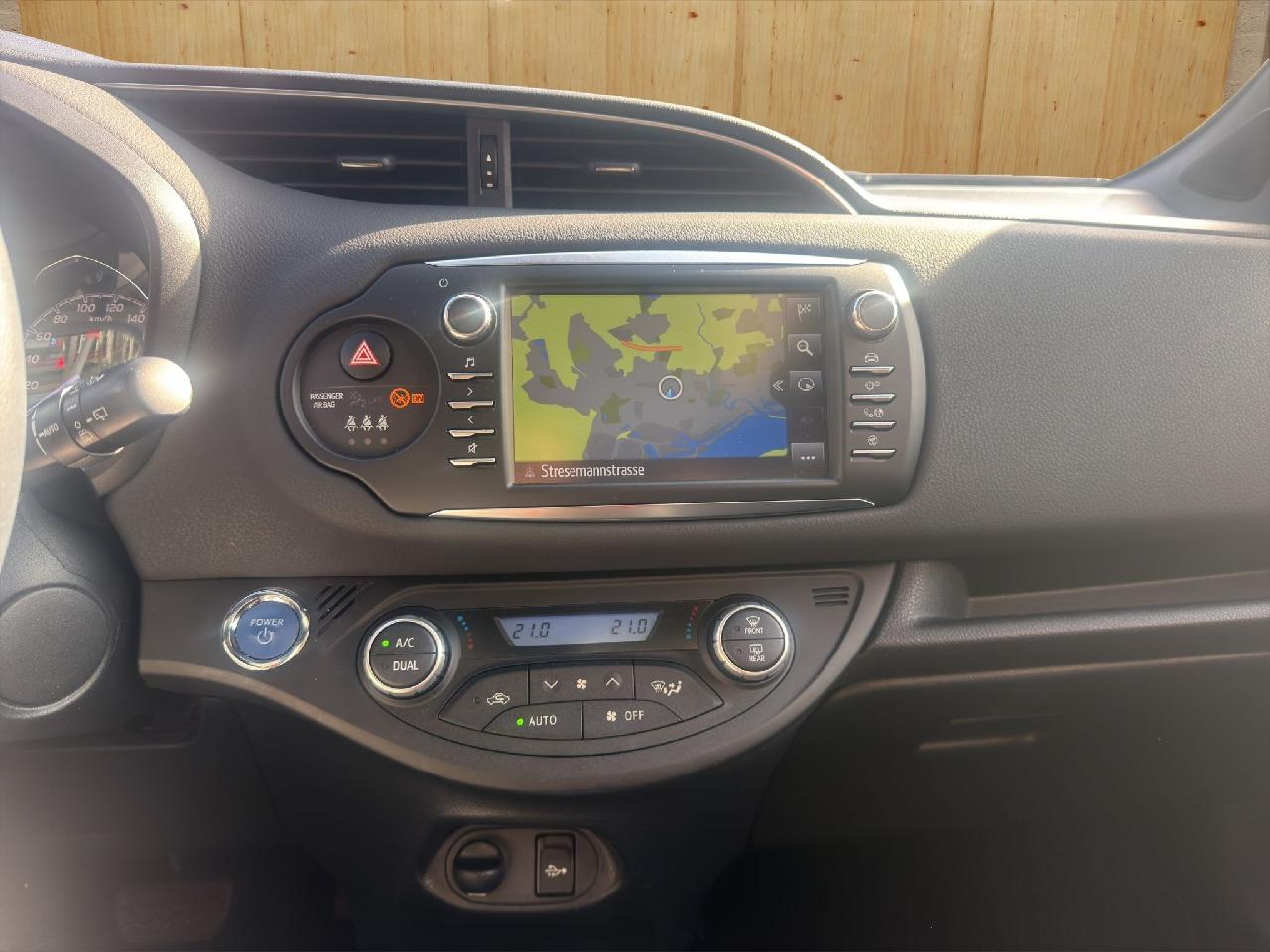Toyota Yaris plus [PPH], [SH] und [DPA]