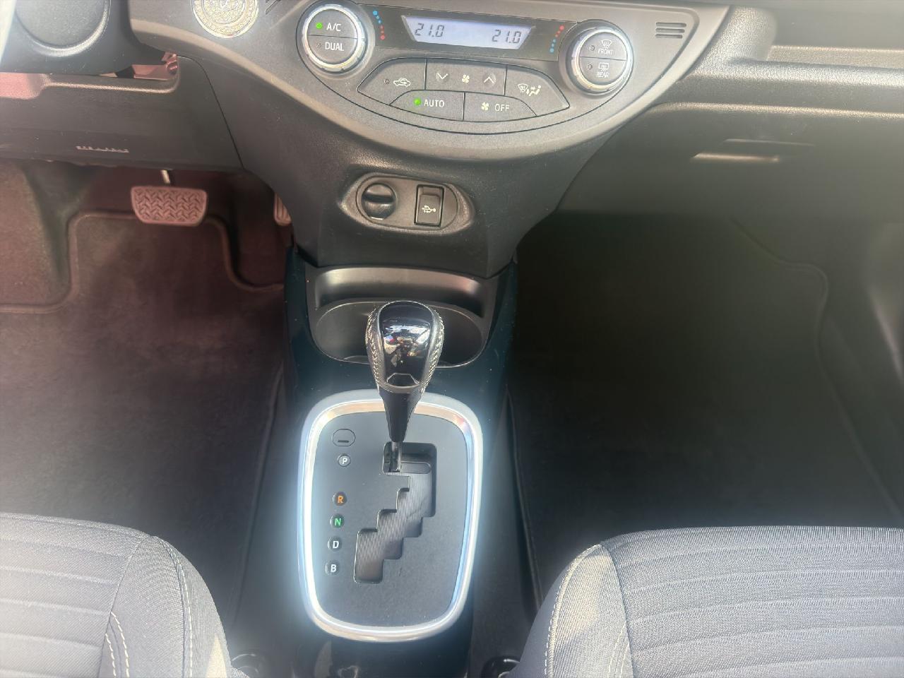 Toyota Yaris plus [PPH], [SH] und [DPA]