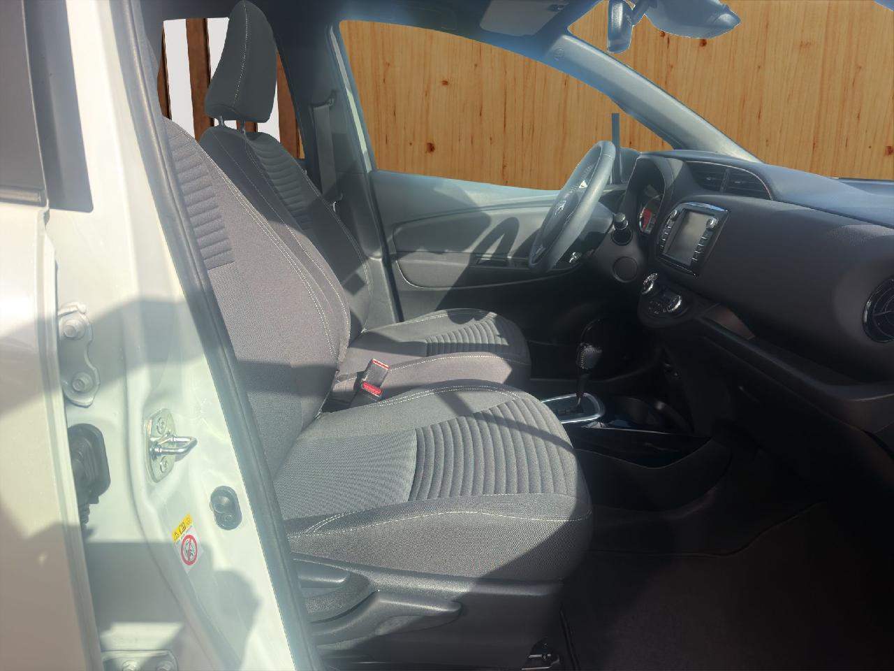 Toyota Yaris plus [PPH], [SH] und [DPA]