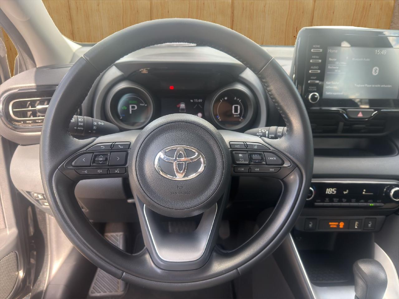 Toyota Yaris Club Basis + Comfort-Paket + Technik-Paket Hybrid