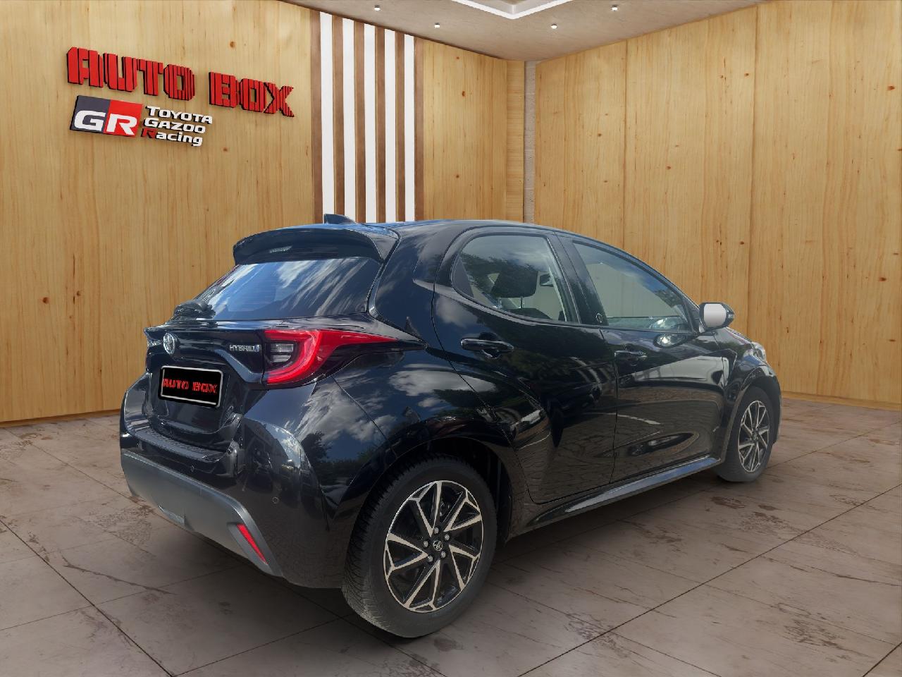 Toyota Yaris Club Basis + Comfort-Paket + Technik-Paket Hybrid