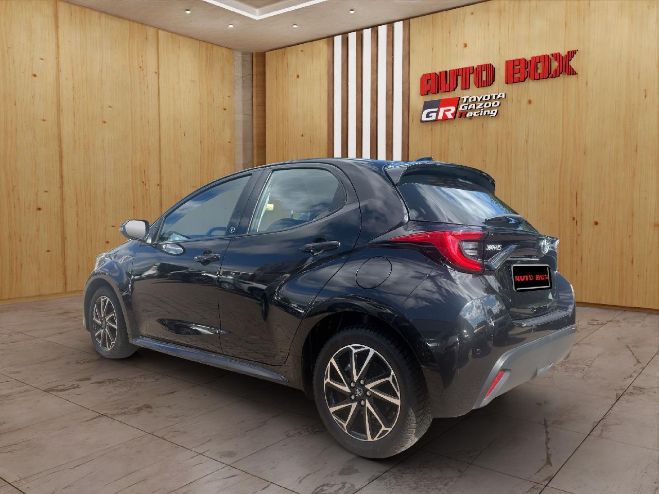 Toyota Yaris Club Basis + Comfort-Paket + Technik-Paket Hybrid