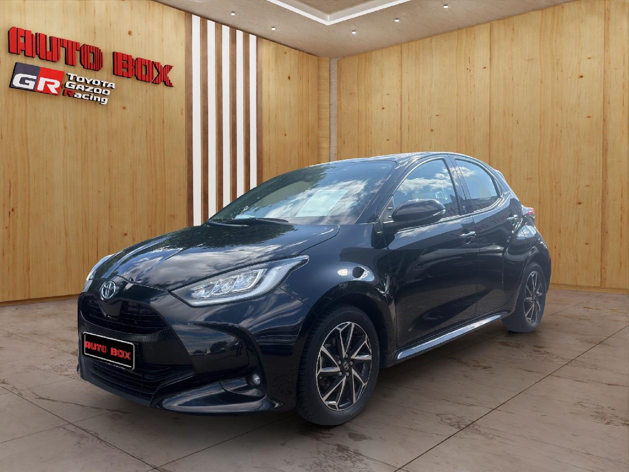 Toyota Yaris Club Basis + Comfort-Paket + Technik-Paket Hybrid